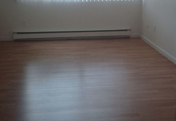Lovely upgraded Condo near Grossmont College!