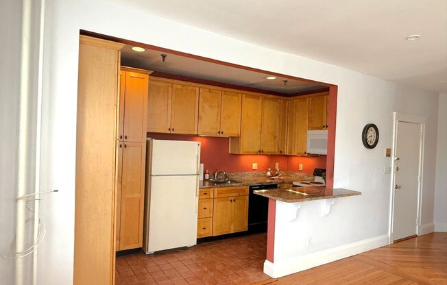 2 Bedroom sunny second-floor corner unit at Reservoir Place Condo in Brighton!