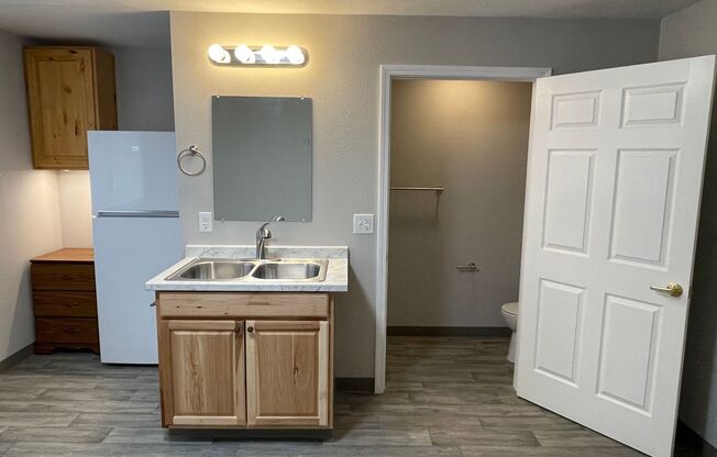 Studio, 1 bath, 212 sqft, $625, Unit 711