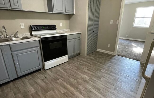 Plainview Apts