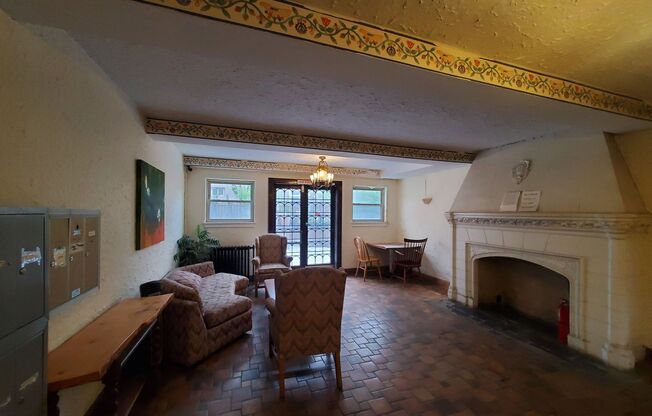 1 bed, 1 bath, 550 sqft, $859, Unit 2340/02