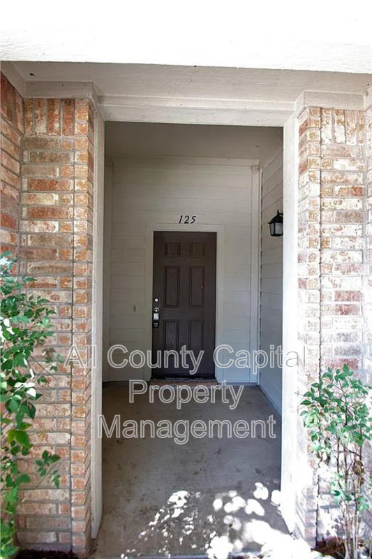125 CAMELIA PKWY