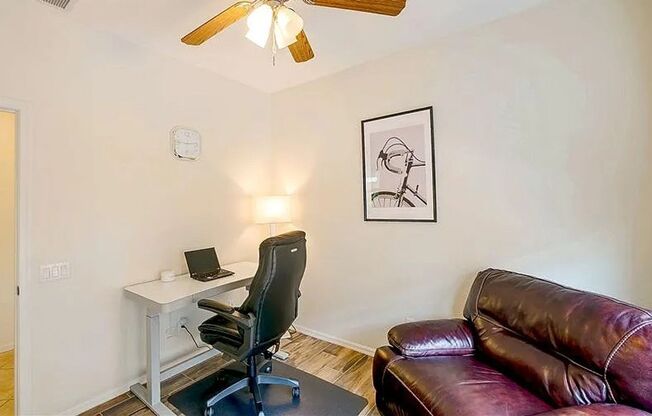 4 beds, 3 baths, $3,220, Unit # 129
