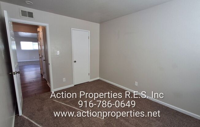 2 beds, 1 bath, $1,550, Unit UNIT # 4