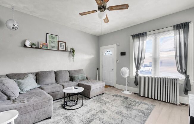 3 BR 2 bath Bloomfield/Upper Lawrenceville $2200/month plus utilities