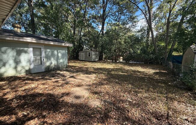 ** 3 bed 1 bath located off Zelda Road ** Call 334-366-9198 to schedule a self showing