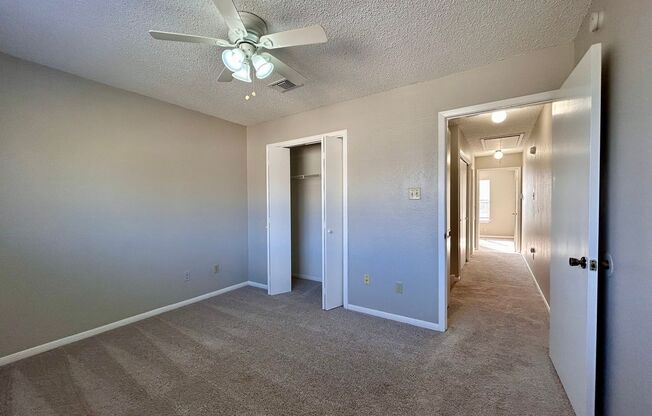 2 beds, 1.5 baths, 964 sqft, $1,395, Unit A