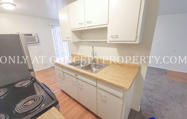 2 beds, 1 bath, 700 sqft, $1,349, Unit 21