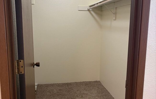 1 bed, 1 bath, 730 sqft, $1,325, Unit 7607-03