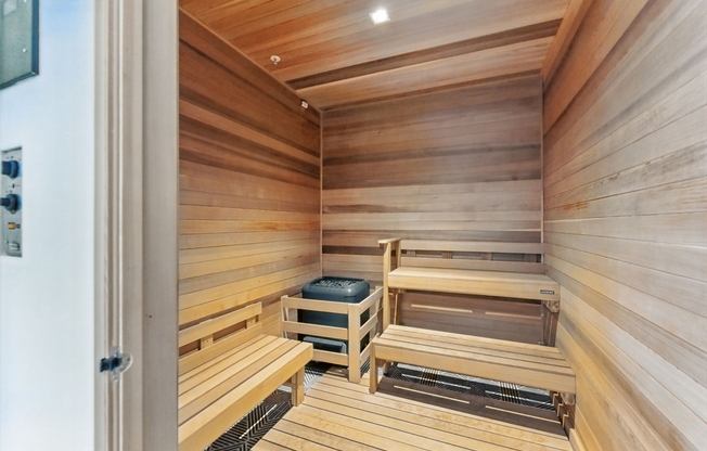 2 beds, 2 baths, 946 sqft, $4,500, Unit 524