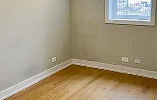 1 bed, 1 bath, 820 sqft, $1,950, Unit 4861P-G