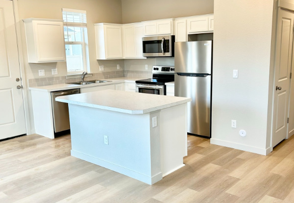 2312 E SPICE LOOP