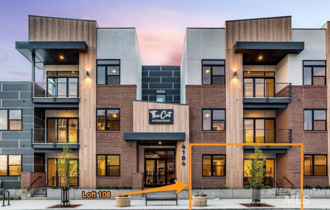 Stylish 1 Bed, 1 Bath Main-Level Condo in Harris Ranch