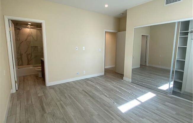 3 beds, 2.5 baths, 1,400 sqft, $4,200, Unit 2