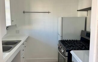 Studio, 1 bath, $1,707.69, Unit 8