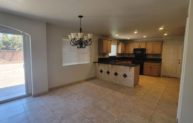4402 Sun Devils Ave., Bakersfield, CA 93313