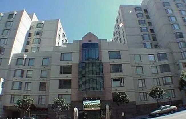 1 bed, 1 bath, $3,600, Unit # 304