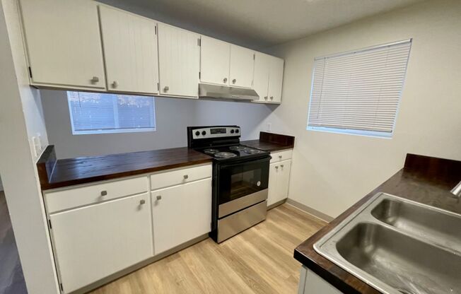 1 bed, 1 bath, $1,055, Unit 9003