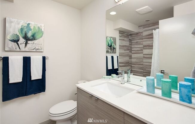 Beautifully Situated Fremont Townhouse