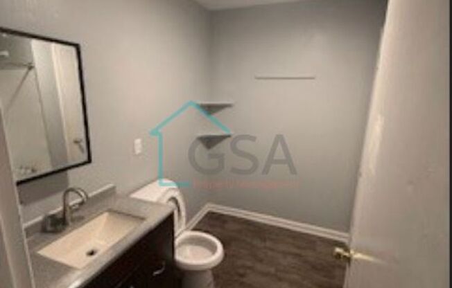 2 beds, 2 baths, 1,150 sqft, $975, Unit 138 Mason Street-A