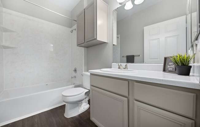 spacious bathroom with bathtub