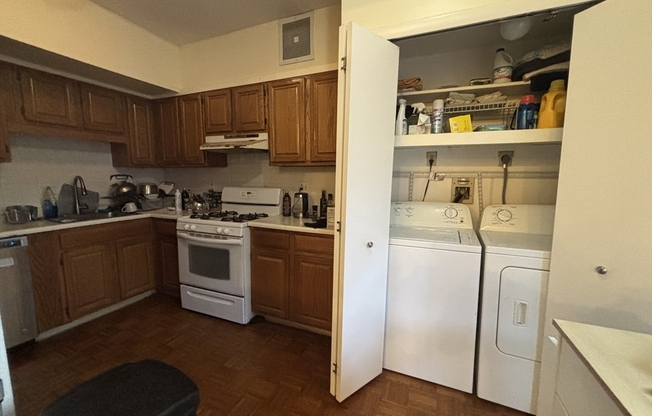 12 PRINCE ST