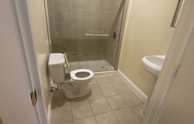 Studio, 1 bath, 220 sqft, $1,025, Unit 134