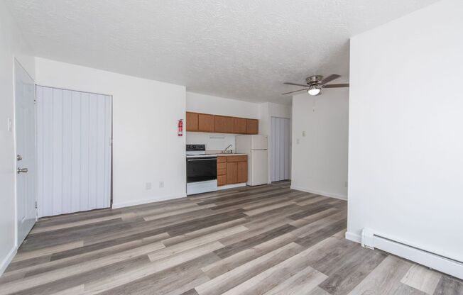 3294 CAMVIC TERRACE APARTMENTS