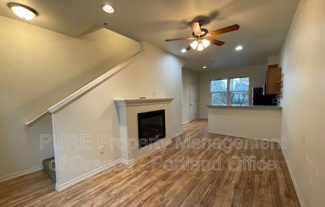 5490 SE MILWAUKIE AVE