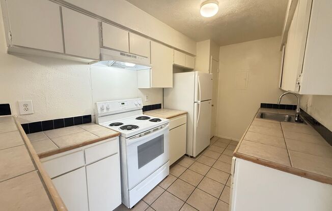 1 bed, 1 bath, 660 sqft, $1,239, Unit OPA-342