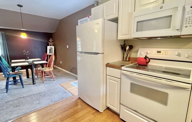 1 bed, 1 bath, $1,500, Unit UNIT B