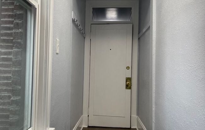 Studio, 1 bath, 315 sqft, $1,250, Unit 103