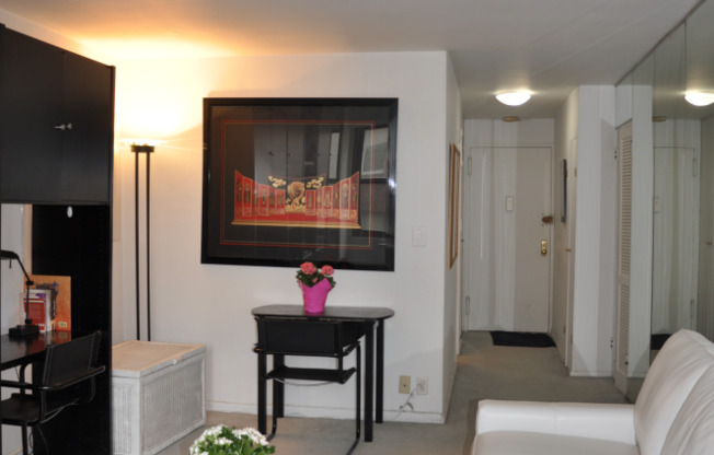 220 E 57 ST