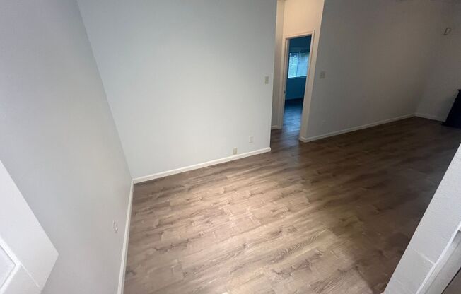 2 beds, 2 baths, $2,450, Unit # 201