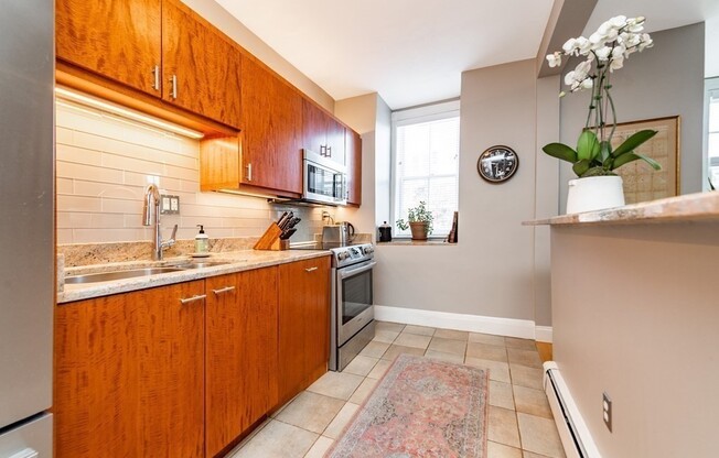 85 E BROOKLINE STEET