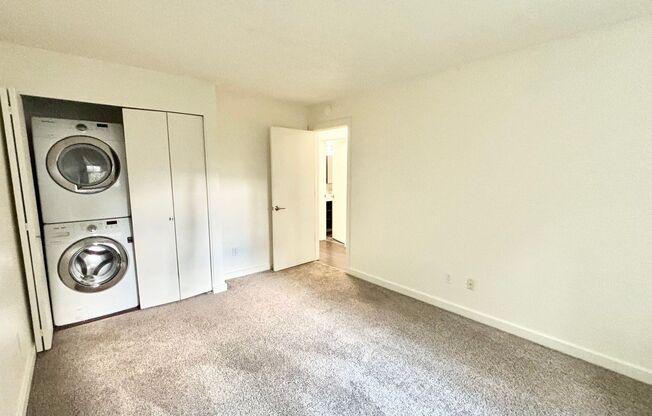 2 beds, 1 bath, 750 sqft, $1,535, Unit 1436