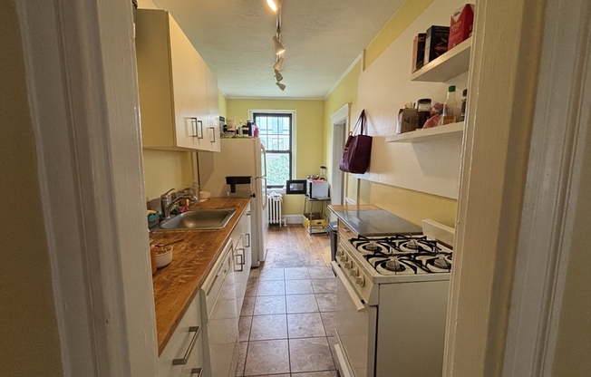 62 Queensberry St