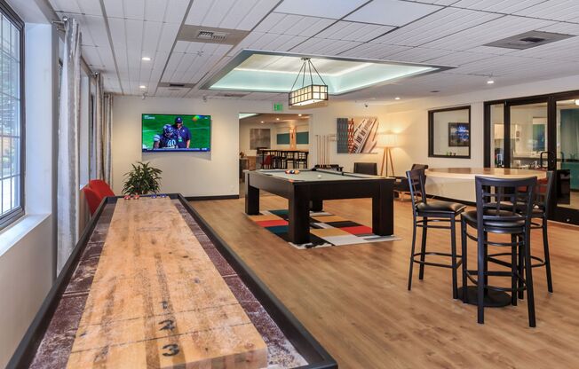 2 beds, 1 bath, 950 sqft, $2,195, Unit 108