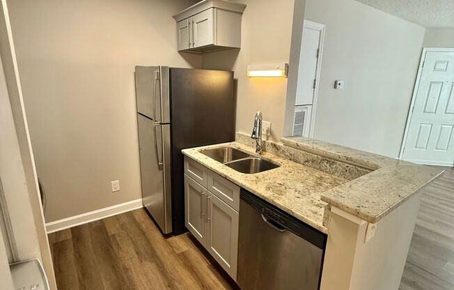 1 bed, 1 bath, 670 sqft, $1,195, Unit 415-2B