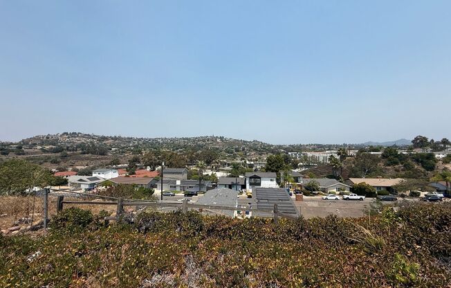 Minutes from Campus with Scenic Overlook Views! 6 Bed!