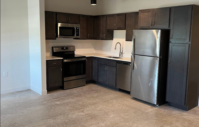 Studio, 1 bath, 475 sqft, $894