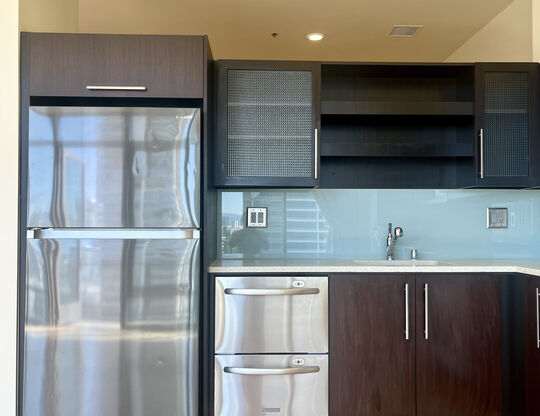 1 bed, 1 bath, 1,010 sqft, $3,400, Unit 1704