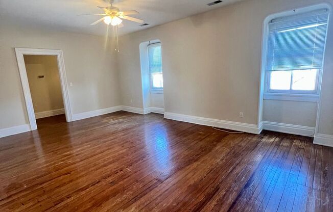 200 W Franklin St