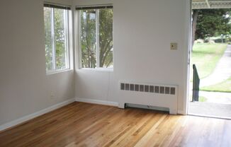 1 bed, 1 bath, 624 sqft, $1,495, Unit A04