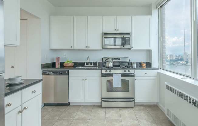 1 bed, 1 bath, 941 sqft, $6,057, Unit 39B