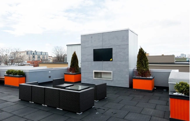 1 bed, 1 bath, 640 sqft, $3,400, Unit Unit 408