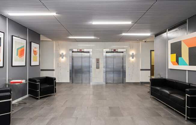 910 Penn - Modern lobbies