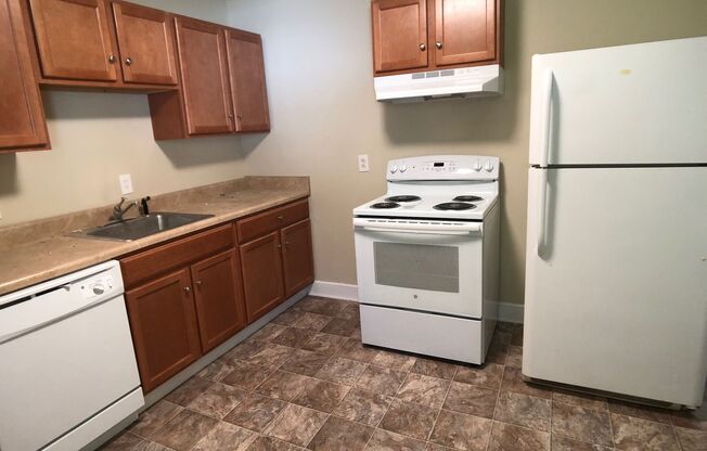 2 beds, 1 bath, $950