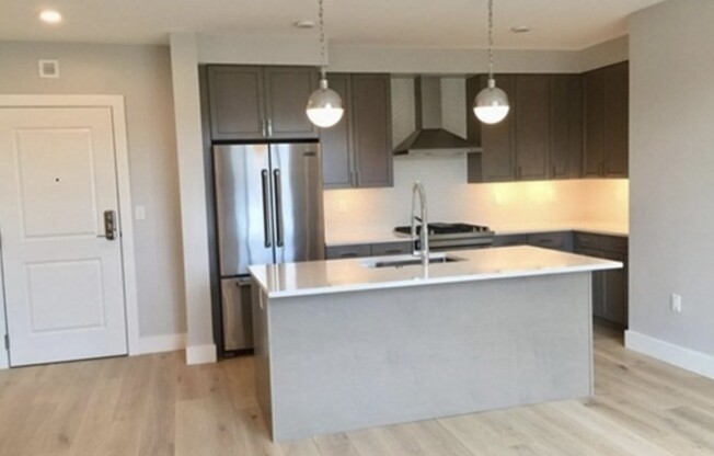 2 beds, 2 baths, 951 sqft, $4,000, Unit 309