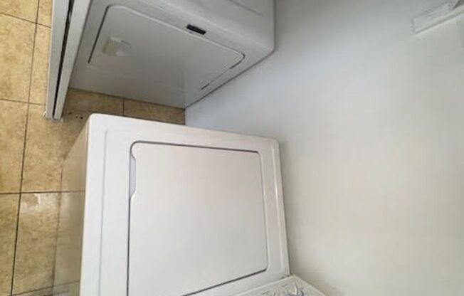 2 beds, 2 baths, 1,048 sqft, $1,975, Unit 42